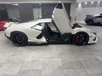 LAMBORGHINI REVUELTO 2024 Image 4