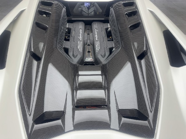 LAMBORGHINI REVUELTO 2024 Image 43