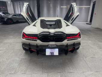 LAMBORGHINI REVUELTO 2024 Image 6