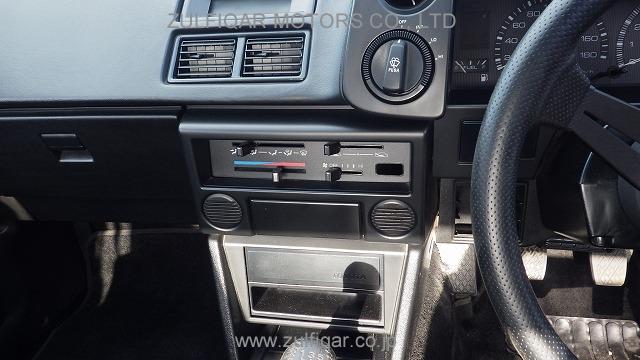 TOYOTA COROLLA LEVIN 1986 Image 12
