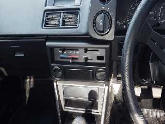 TOYOTA COROLLA LEVIN 1986 Image 6