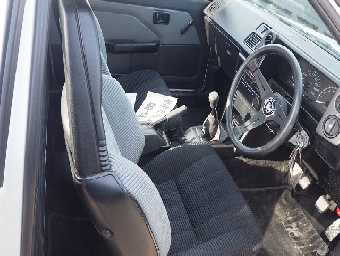 TOYOTA COROLLA LEVIN 1986 Image 9