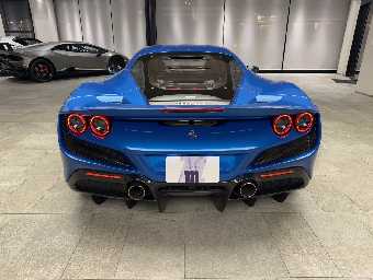 FERRARI F8 TRIBUTO 2021 Image 6