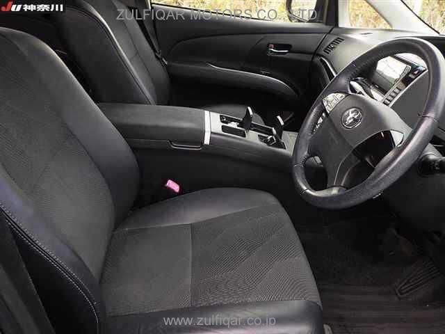 TOYOTA ESTIMA HYBRID 2014 Image 8