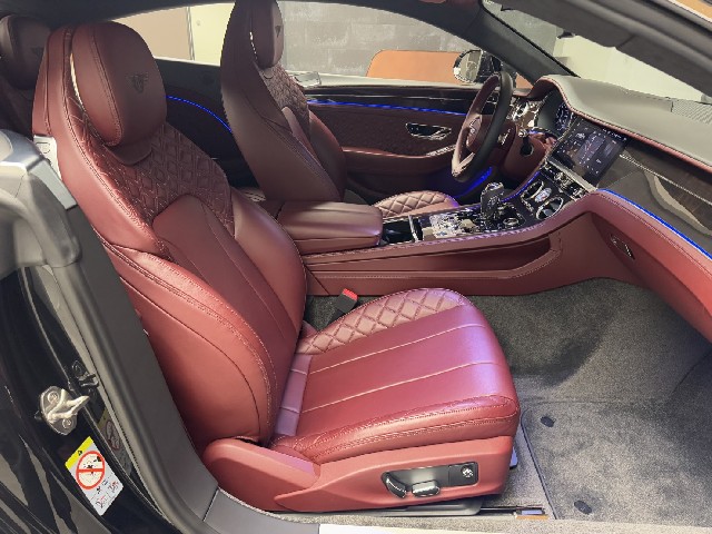 BENTLEY CONTINENTAL 2021 Image 20