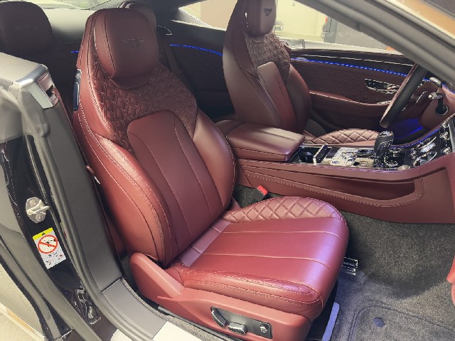BENTLEY CONTINENTAL 2021 Image 21