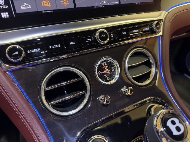 BENTLEY CONTINENTAL 2021 Image 46
