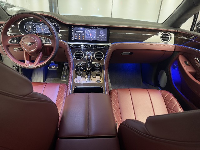 BENTLEY CONTINENTAL 2021 Image 51