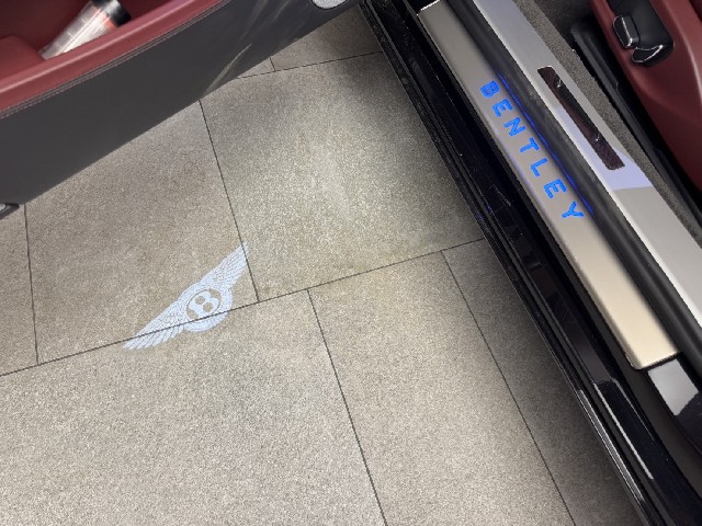 BENTLEY CONTINENTAL 2021 Image 55