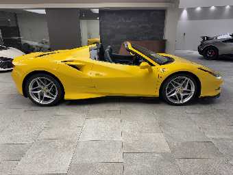 FERRARI F8 SPIDER 2023 Image 4