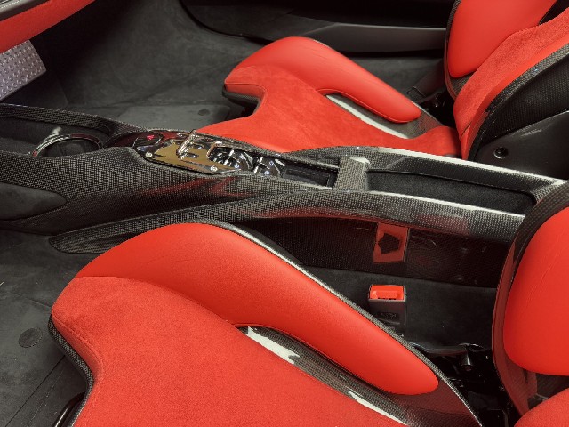 FERRARI SF90 SPIDER 2022 Image 39