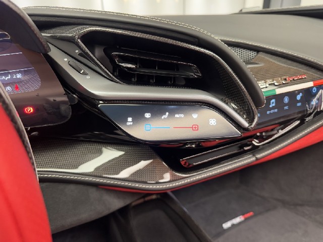 FERRARI SF90 SPIDER 2022 Image 48