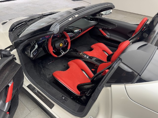 FERRARI SF90 SPIDER 2022 Image 53