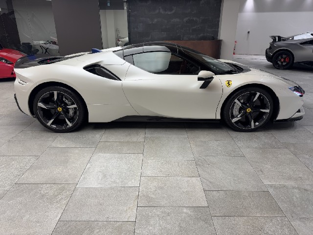 FERRARI SF90 SPIDER 2022 Image 60