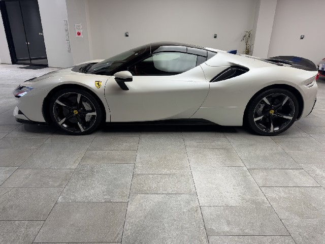 FERRARI SF90 SPIDER 2022 Image 64