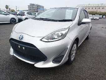 TOYOTA AQUA 2020 Image 1