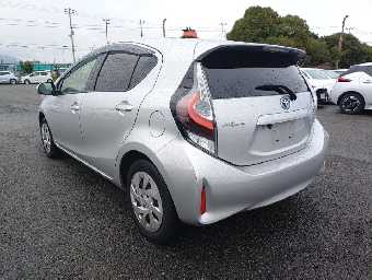 TOYOTA AQUA 2020 Image 4