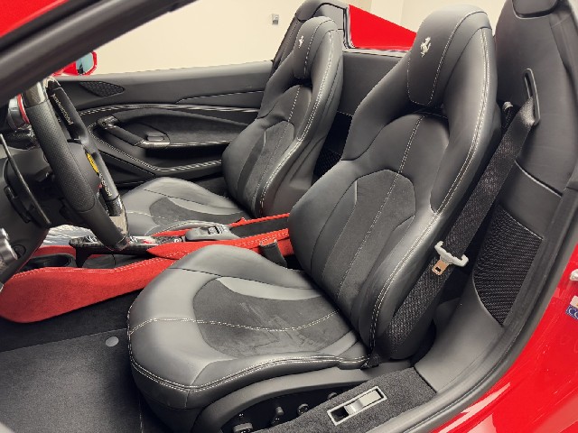 FERRARI F8 SPIDER 2022 Image 26