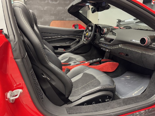 FERRARI F8 SPIDER 2022 Image 28