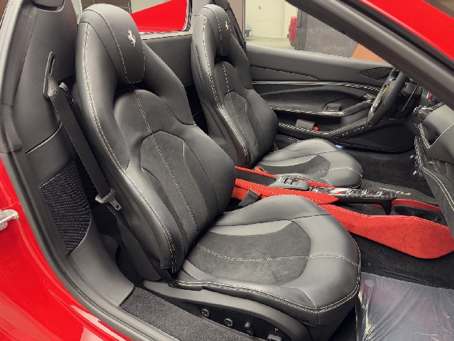 FERRARI F8 SPIDER 2022 Image 30