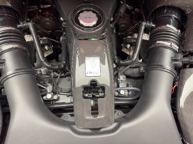 FERRARI F8 SPIDER 2022 Image 70