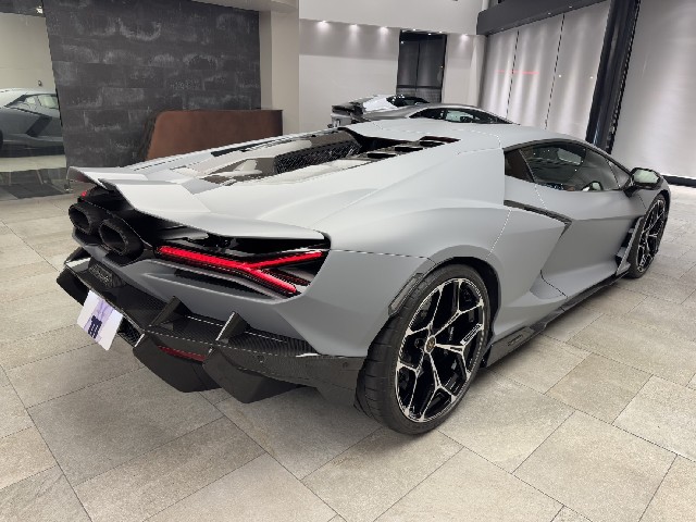 LAMBORGHINI REVUELTO 2025 Image 19