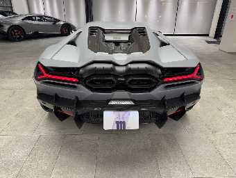LAMBORGHINI REVUELTO 2025 Image 14
