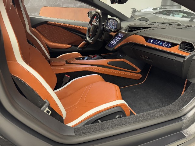 LAMBORGHINI REVUELTO 2025 Image 27