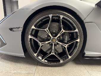 LAMBORGHINI REVUELTO 2025 Image 25