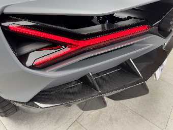 LAMBORGHINI REVUELTO 2025 Image 35
