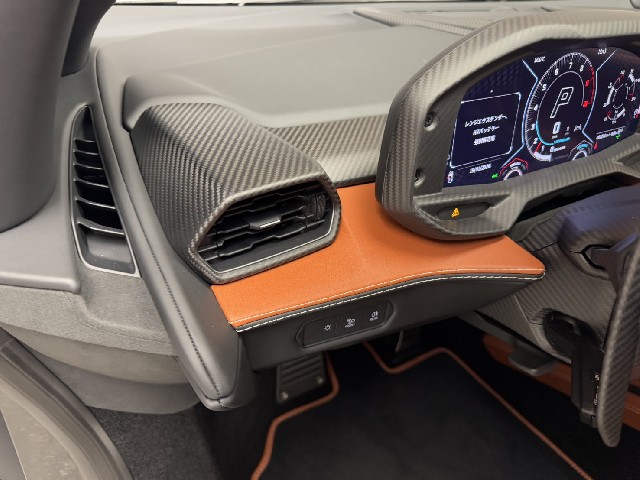 LAMBORGHINI REVUELTO 2025 Image 51