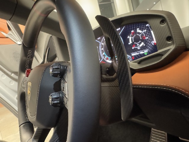 LAMBORGHINI REVUELTO 2025 Image 56
