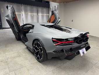 LAMBORGHINI REVUELTO 2025 Image 7