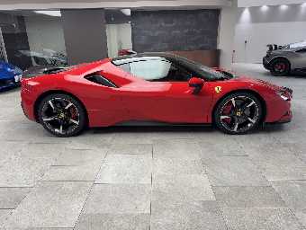 FERRARI SF90 STRADALE 2021 Image 4