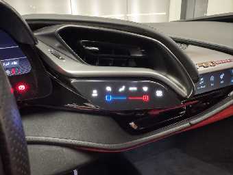 FERRARI SF90 STRADALE 2021 Image 45