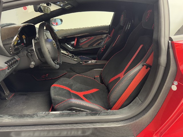 LAMBORGHINI AVENTADOR 2016 Image 24