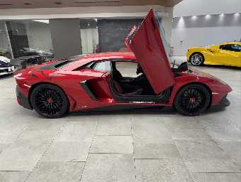 LAMBORGHINI AVENTADOR 2016 Image 4