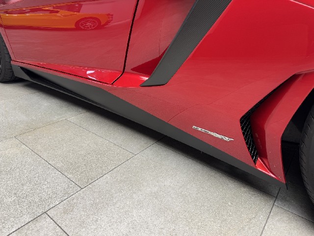 LAMBORGHINI AVENTADOR 2016 Image 38