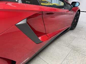 LAMBORGHINI AVENTADOR 2016 Image 40