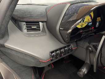 LAMBORGHINI AVENTADOR 2016 Image 42