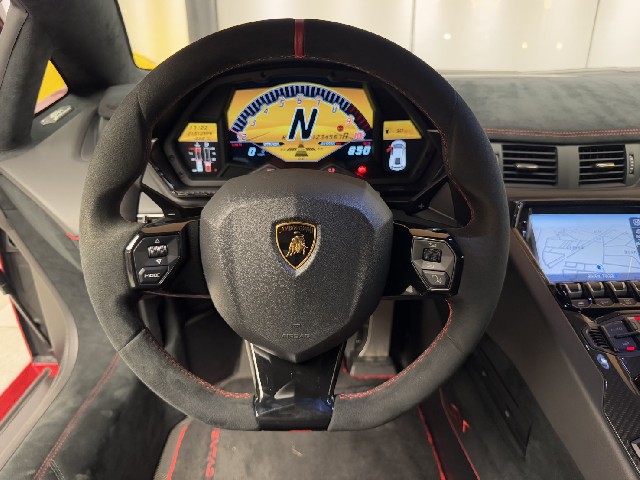 LAMBORGHINI AVENTADOR 2016 Image 49