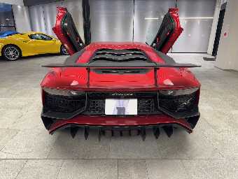 LAMBORGHINI AVENTADOR 2016 Image 6