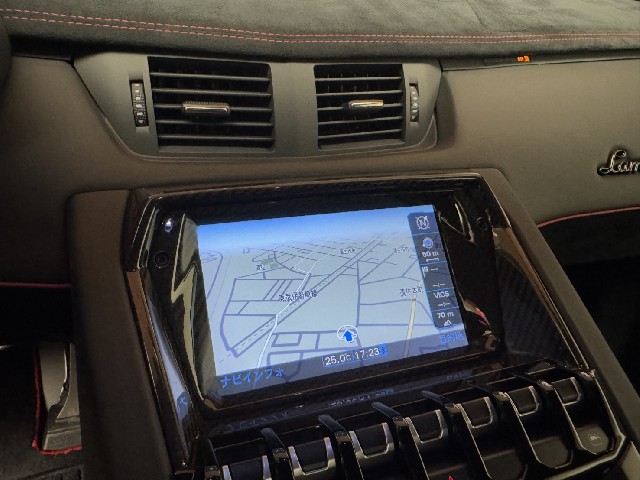 LAMBORGHINI AVENTADOR 2016 Image 56