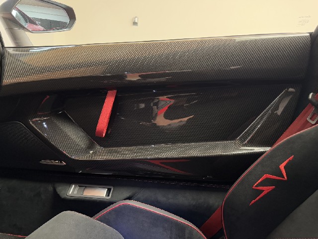 LAMBORGHINI AVENTADOR 2016 Image 59