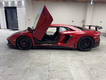 LAMBORGHINI AVENTADOR 2016 Image 8