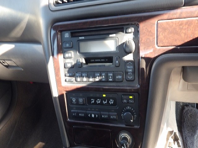 TOYOTA MARK II 1998 Image 19