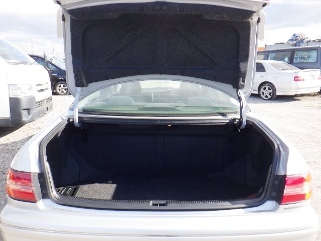 TOYOTA MARK II 1996 Image 19