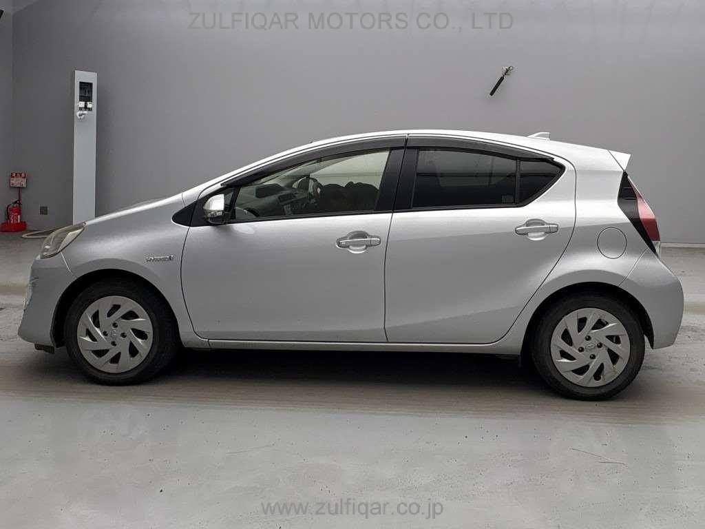 TOYOTA AQUA 2017 Image 5