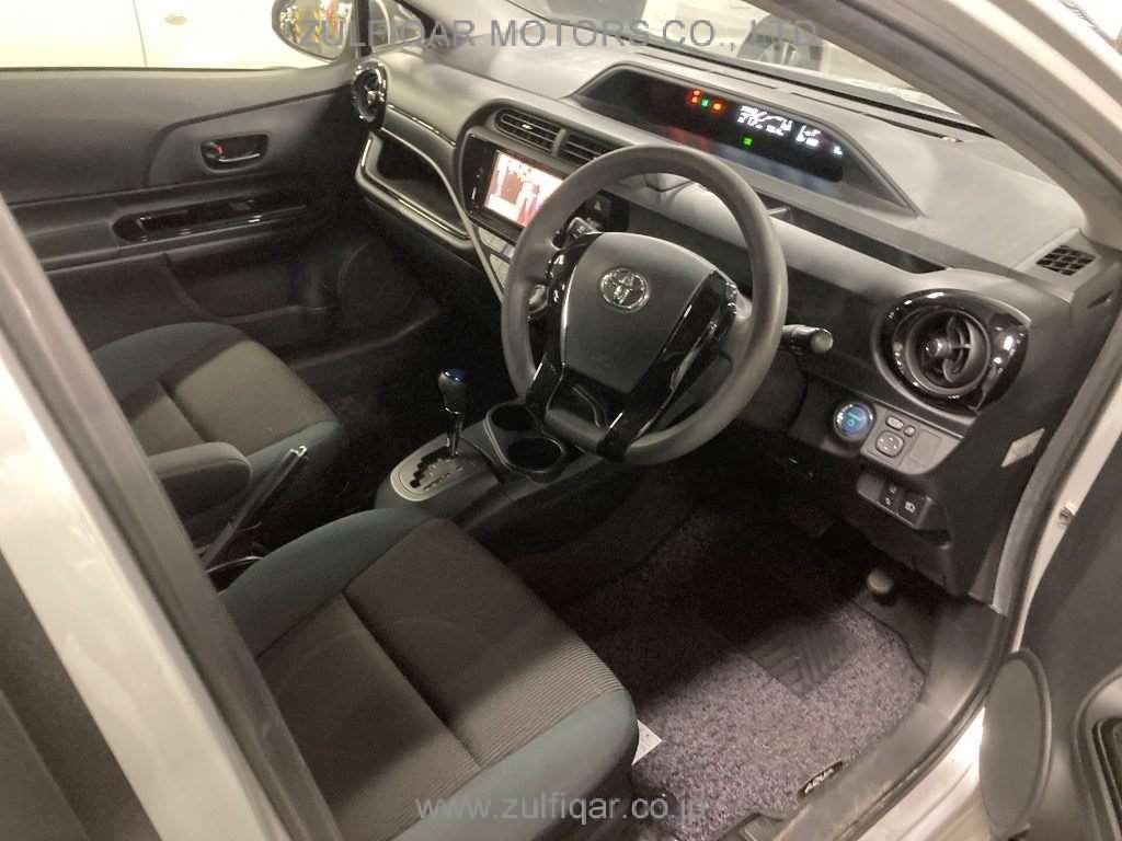 TOYOTA AQUA 2017 Image 7