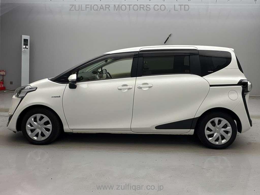 TOYOTA SIENTA 2017 Image 5